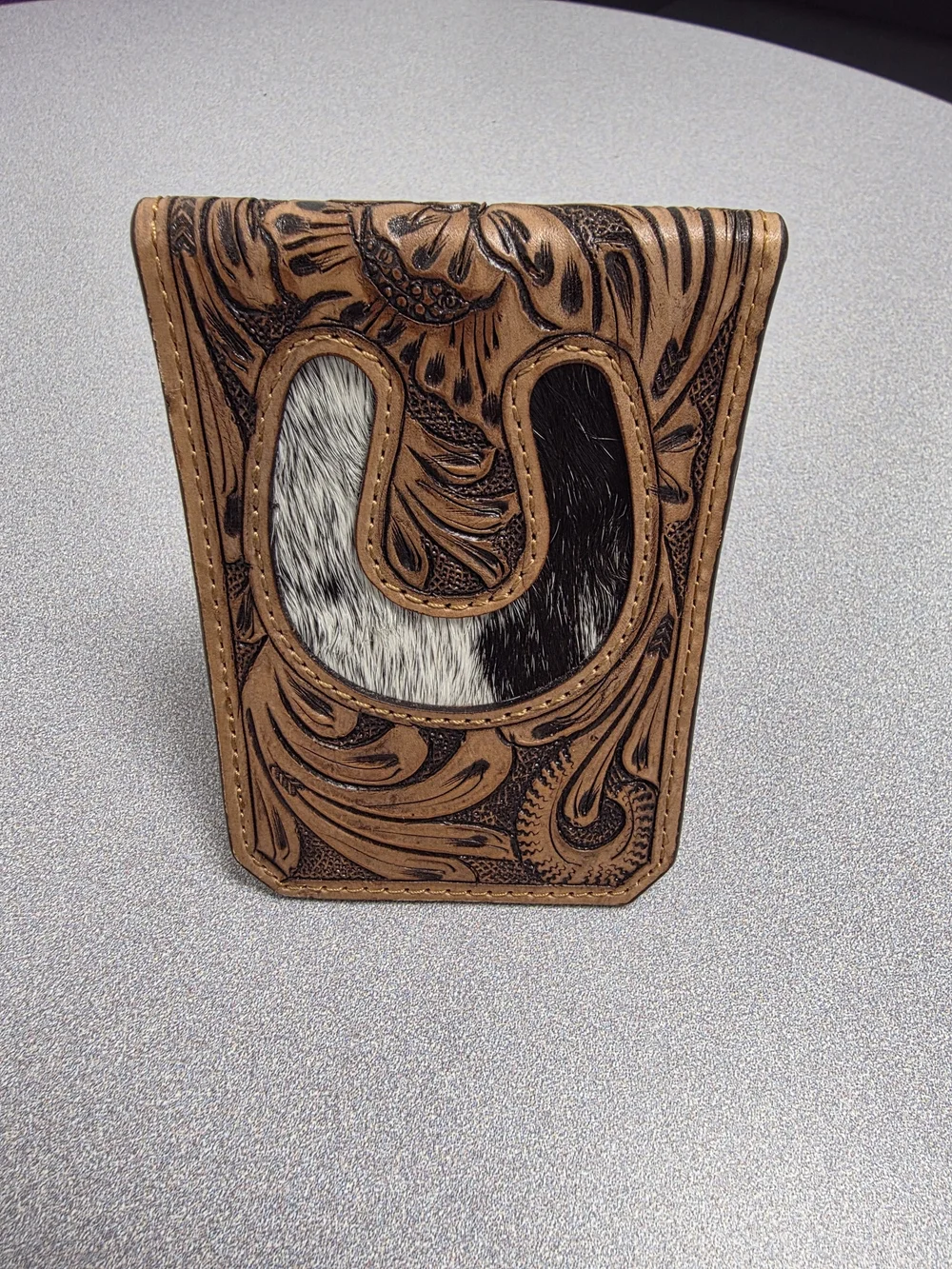 New Leather And Cowhide Phone Stand
